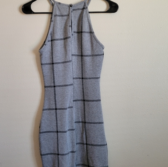 Elegant dress grey w/ plaid detailing ASYMMETRICAL - Picture 6 of 6